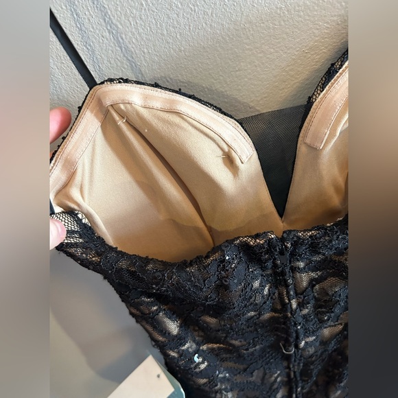NWT black/nude lace strapless evening gown/prom dress. Perfect condition - Picture 10 of 16